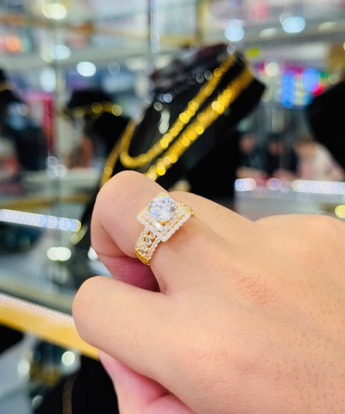 Nhẫn Vip Bảng Vuông  