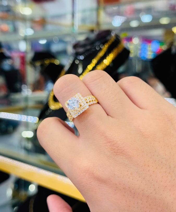 Nhẫn Vip Bảng Vuông  