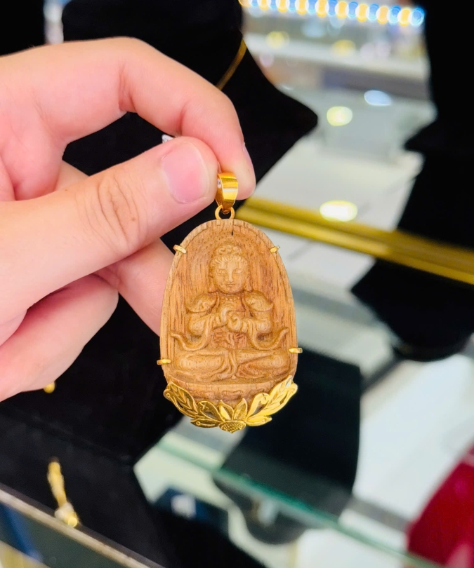 Mặt Phật Trầm Hương