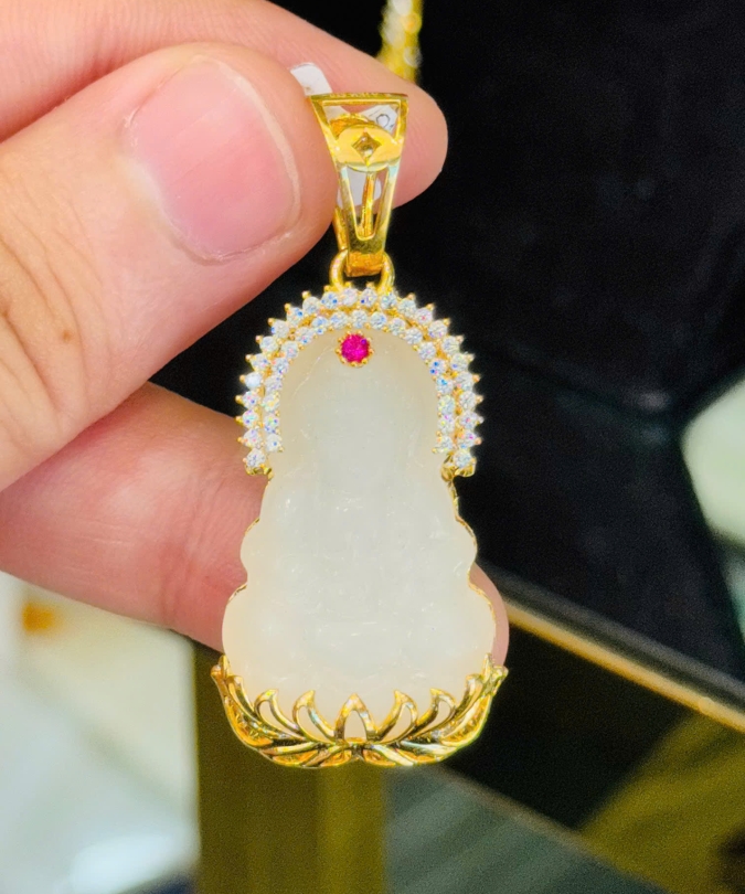 Mặt Mẹ Quan Âm Đá Cẩm Thạch Trắng