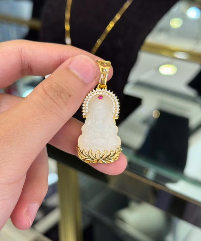 Mặt Mẹ Quan Âm Đá Cẩm Thạch Trắng