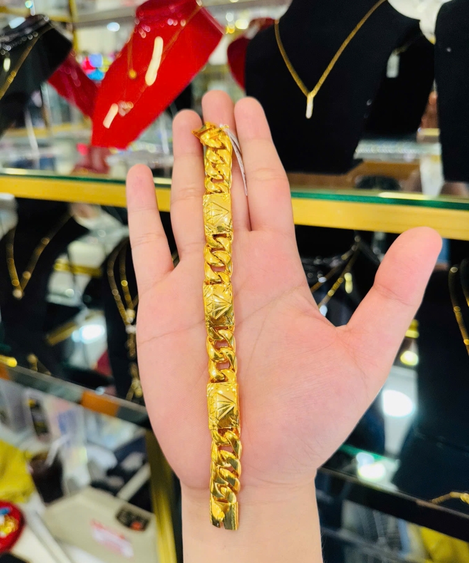 Lắc Khoen Lật Bảng Kim Cương 