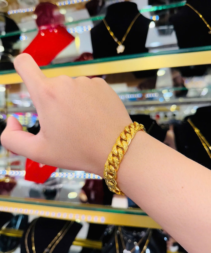 Lắc Khoen Lật Móc Máy Cát Bảng 2 Chỉ