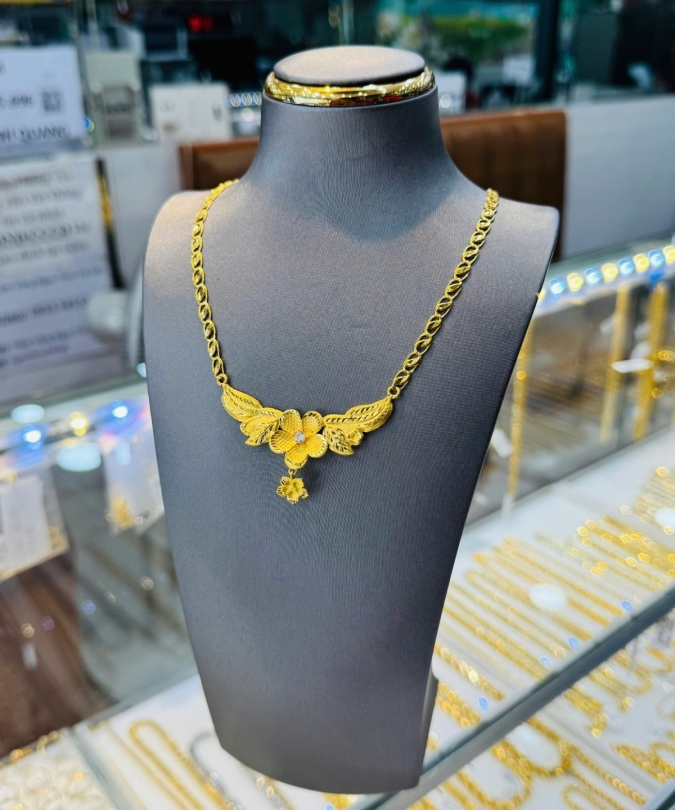 Dây Hoa Mai 5 Cánh Hột Trắng (2)