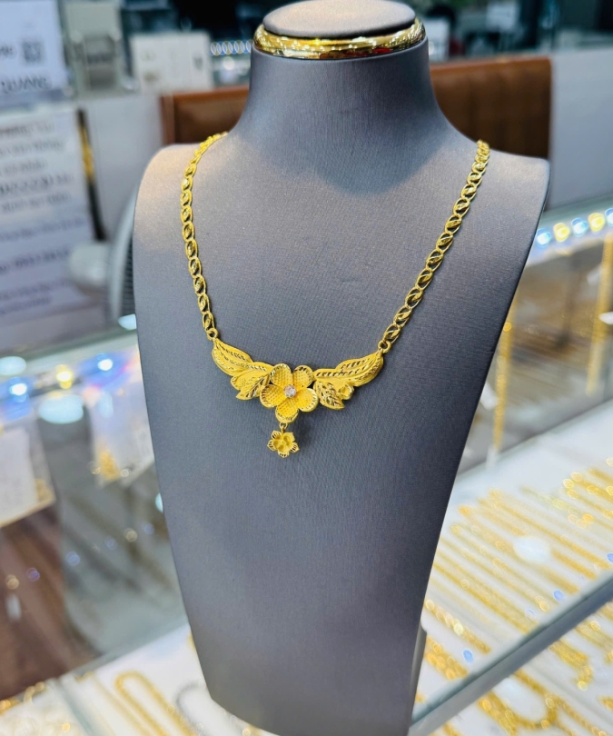 Dây Hoa Mai 5 Cánh Hột Trắng (2)