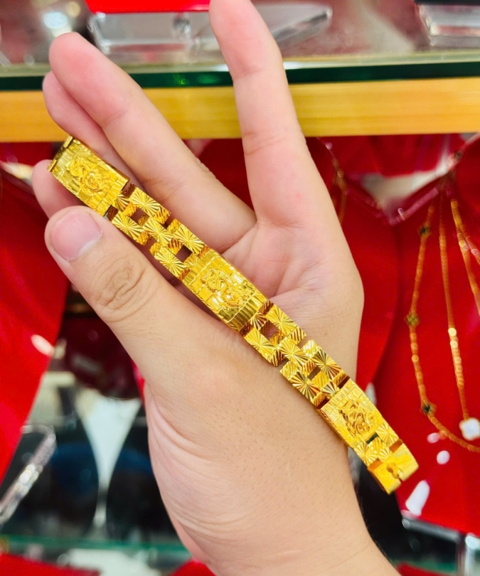 Lắc Rồng Hàng Rào 3c786